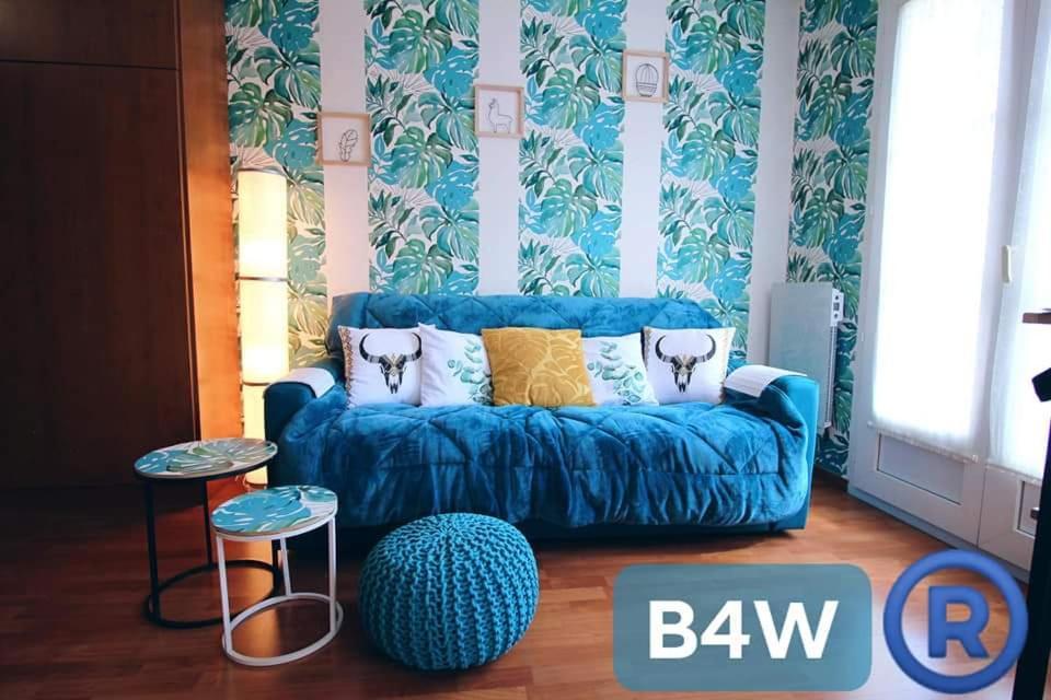 Studio Royal by Beds4Wanderlust - Place du marché avec parking privé Fontainebleau Habitación foto